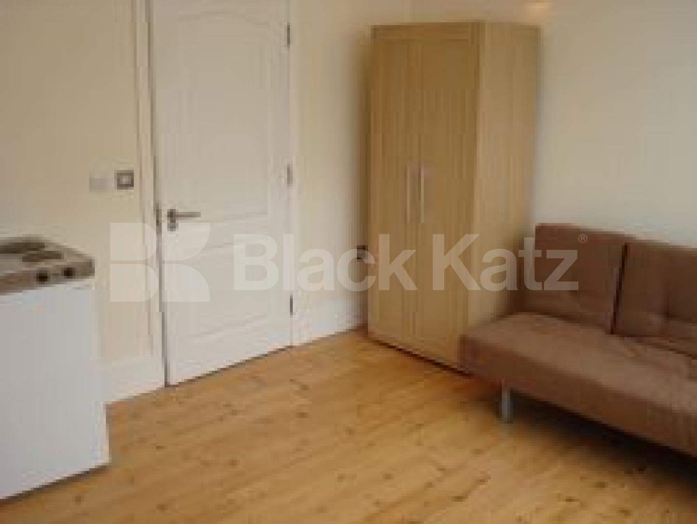 			New Instruciton, Studio Apartment, 1 bath, 1 reception Studio			 Murray Street, CAMDEN NW1